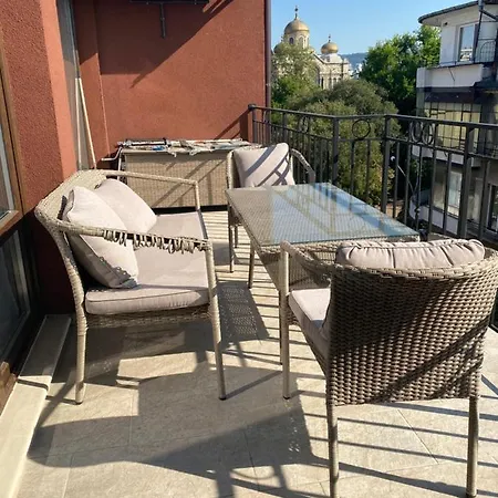 Операта Топ Център Лукс Apartment