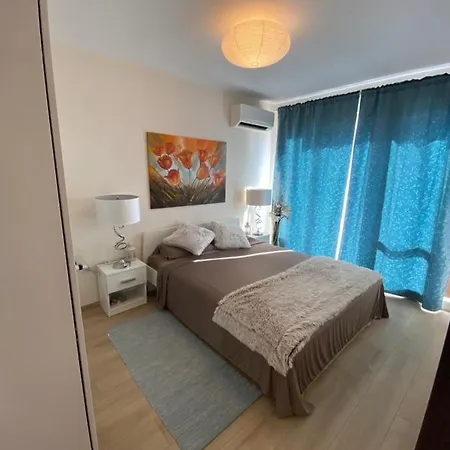 Операта Топ Център Лукс Appartement Varna